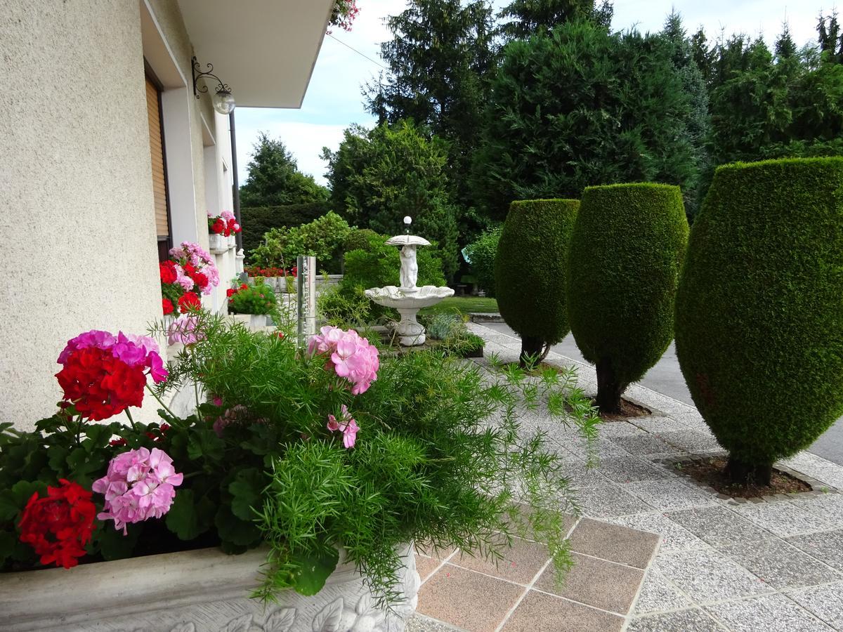 Rooms Kapelj Postojna Exterior foto